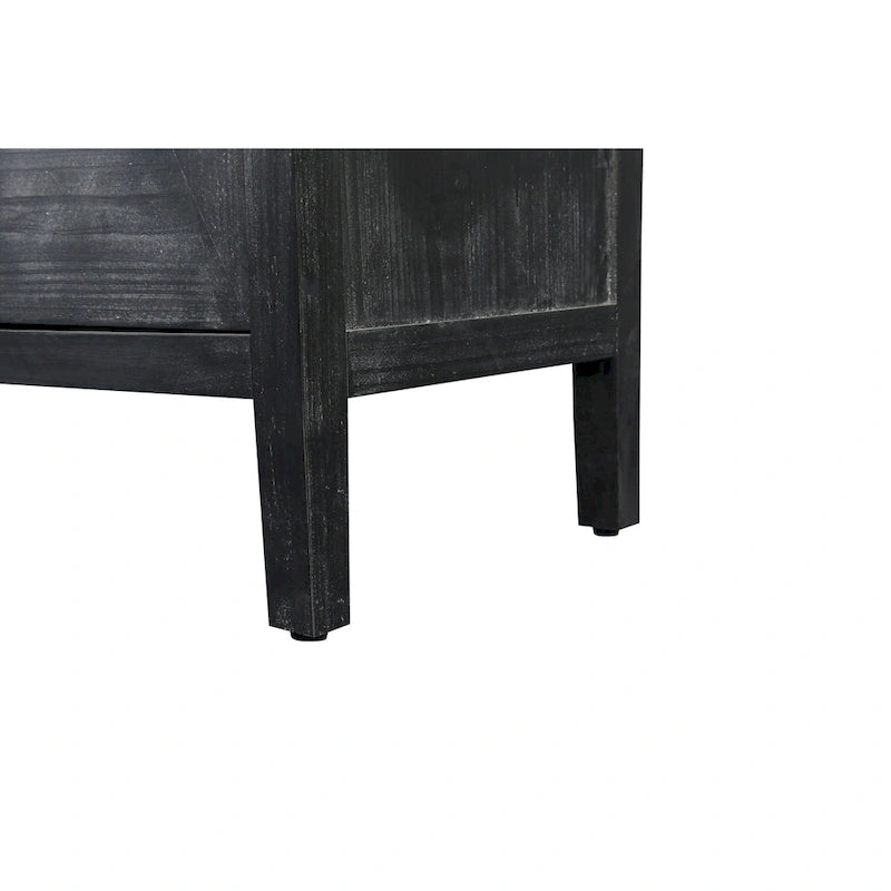 Mueble antiguo de cuatro puertas con chapa de pino y detalles tallados