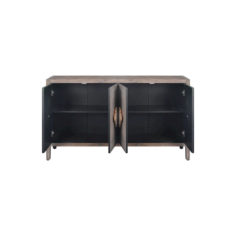 Mueble antiguo de cuatro puertas con chapa de pino y detalles tallados